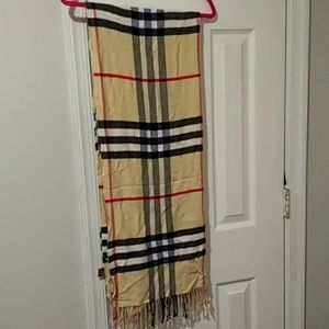Tan Burberry-style plaid winter blanket scarf